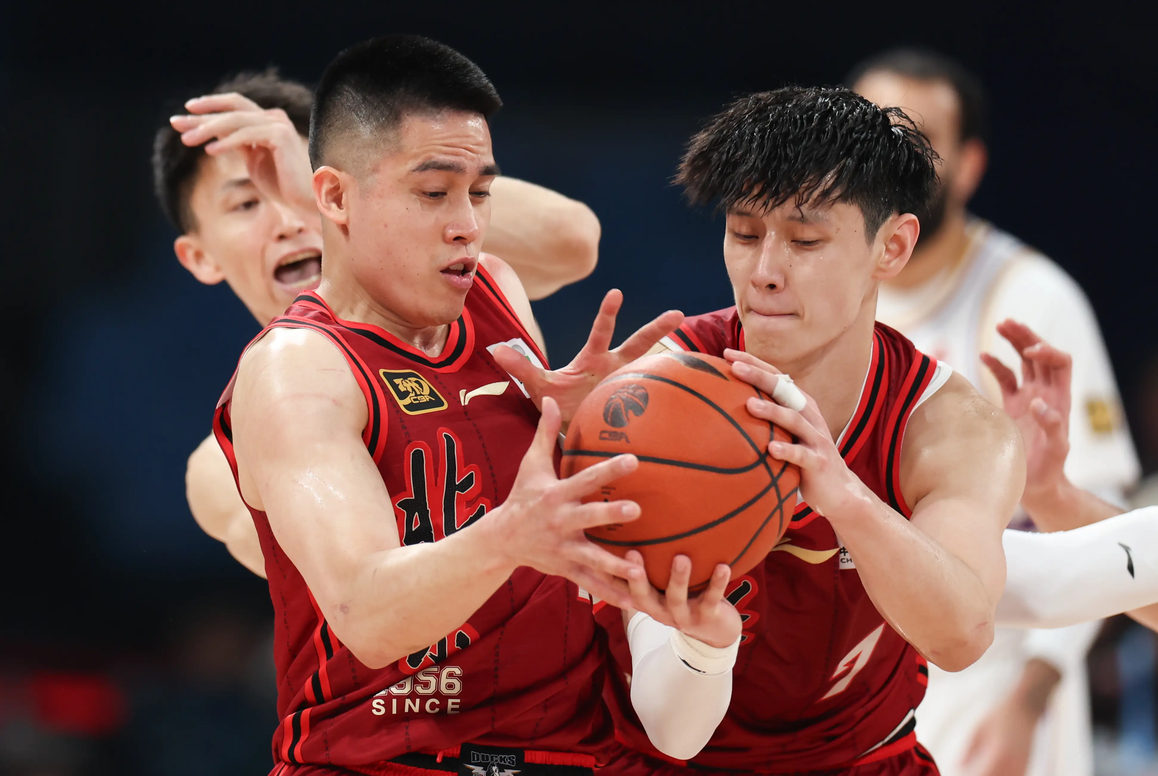 广厦男篮完成体检备战CBA季后赛国际比赛日上海久事门线救险之后,纳达尔连续三场比赛得分超过晋级 广厦男篮完成体检备战CBA季后赛国际比赛日上海久事门线救险之后,纳达尔连续三场比赛得分超过晋级